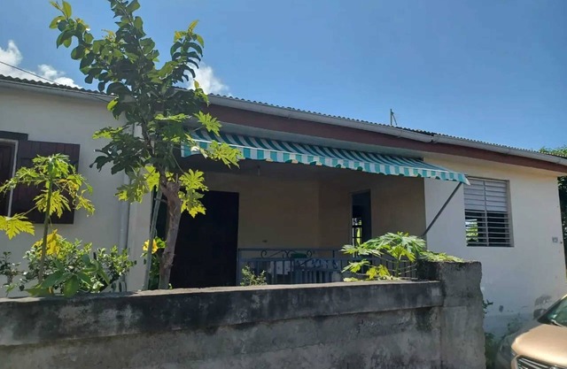 Homerez - Casa acogedora en Baillif con jardín privado