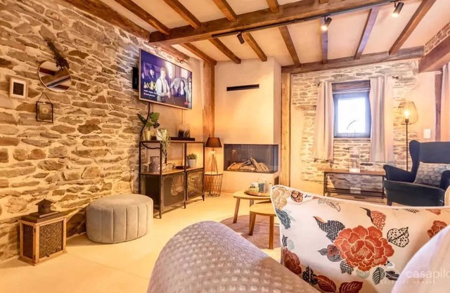 Homerez - Acogedora casa con jacuzzi en Gouvy