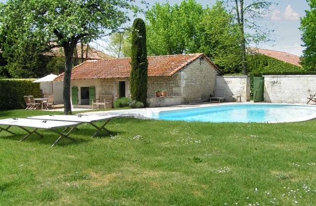 Homerez - Casa familiar en Bellon, piscina privada de 200m²
