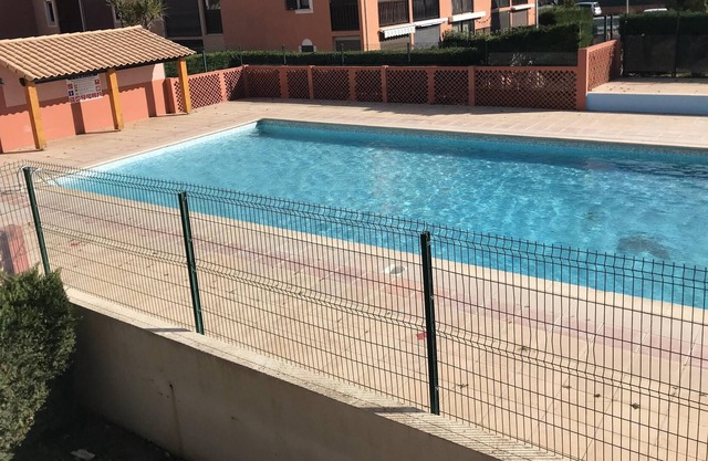 Homerez - Apartamento para 4 pers. con terraza y balcón en Canet-en-Roussillon
