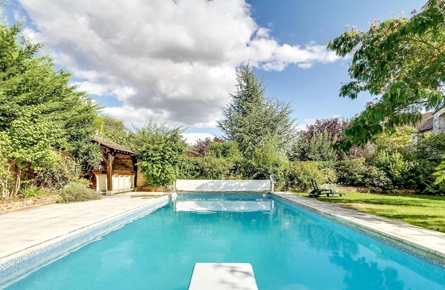 Homerez - Casa para 3 pers. con piscina y jardín en Saint-Germain-sur-École