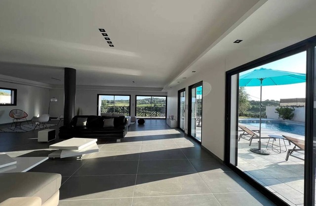 Homerez - Villa in Saint-Pons-de-Mauchiens