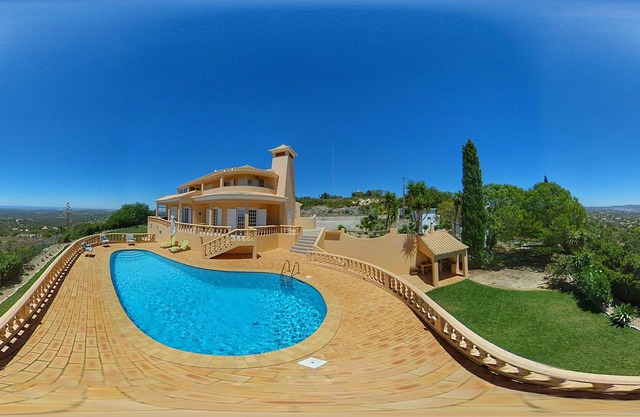 Homerez - Casa a 12 km de la playa para 8 pers. con piscina y jardín en Loulé