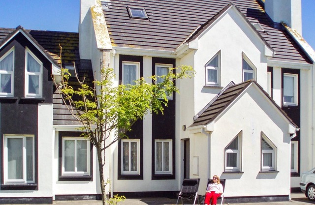 Homerez - Casa a 400 m de la playa para 8 pers. con jardín en Enniscrone
