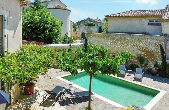 Homerez - Casa en Mollégès, Piscina Privada