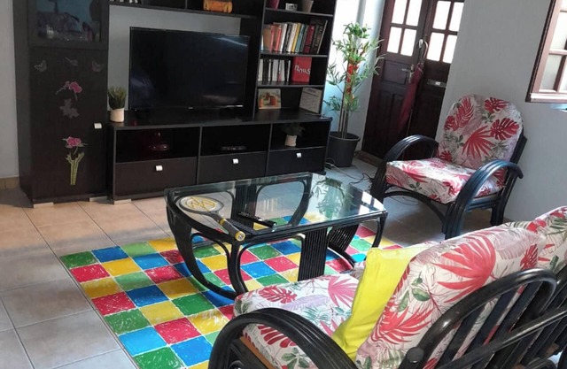 Homerez - Casa en Saint-Pierre, aparcamiento.