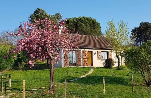 Homerez - Casa en Seigy, acepta mascotas.