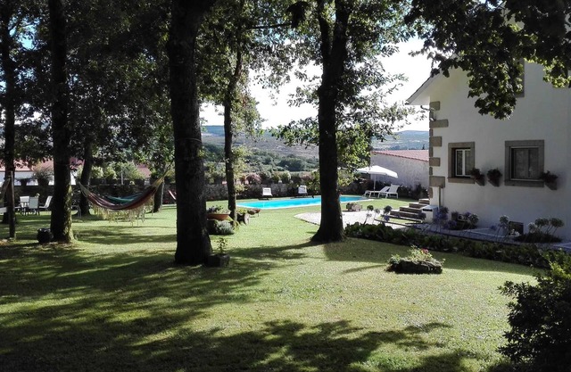 Homerez - House for 4 ppl. with swimming-pool and terrace at Paredes de Coura