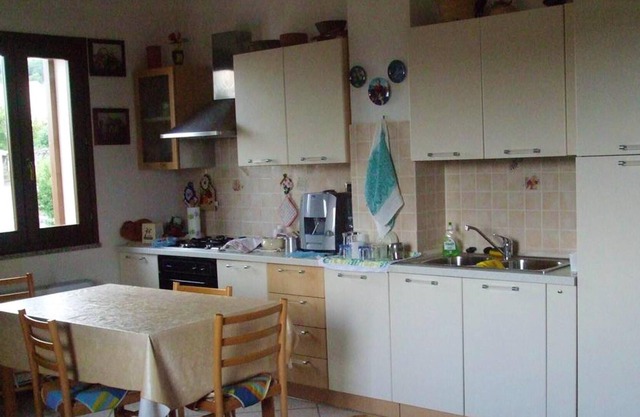 Homerez - Bonito apartamento para 3 pers. con balcón en Nughedu Santa Vittoria