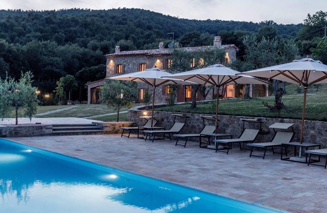 Homerez - Grande villa para 16 pers. con piscina, jardín y terraza en Pérouse