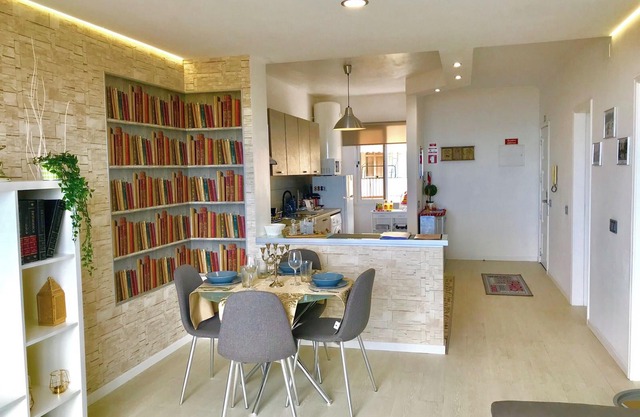 Homerez - Apartamento moderno en Funchal con vista al mar 70 m²