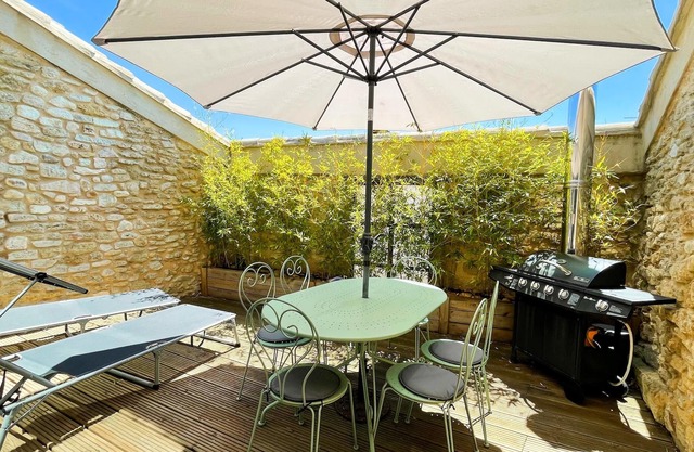 Homerez - Bonita casa para 4 pers. con terraza en Châteauneuf-du-Pape