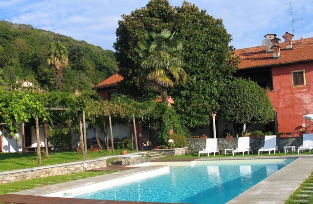 Homerez - Apartamento a 3 km de la playa para 4 pers. con piscina compartida