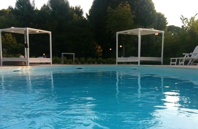 Homerez - Apartamento a 9 km de la playa para 4 pers. con piscina compartida