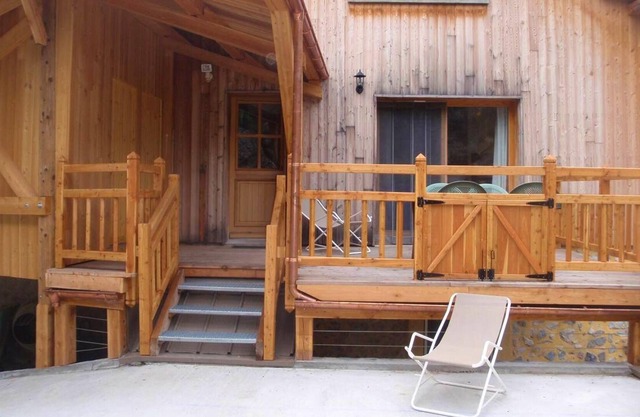 Homerez - Bonito apartamento para 6 pers. con terraza en Saint-Crepin
