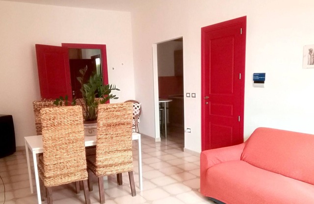 Homerez - Bonito apartamento para 3 pers. con balcón en Sortino
