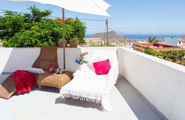 Homerez - Bonita casa a 4 km de la playa para 6 pers. con vistas al mar en Arafo