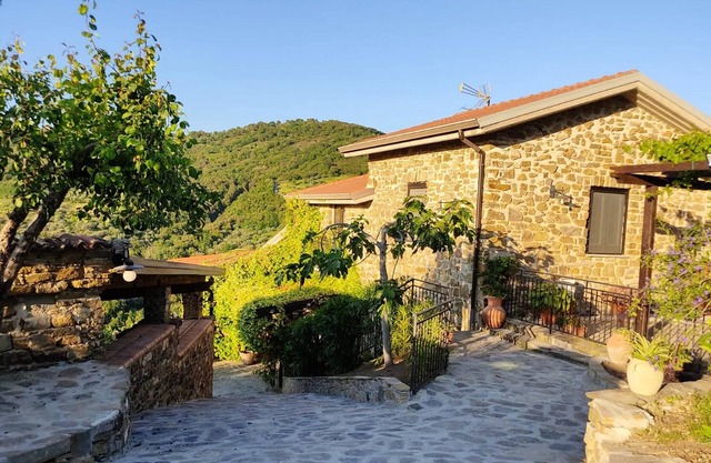 Homerez - Bonito estudio a 10 km de la playa para 3 pers. en Ogliastro Cilento