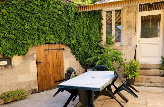 Homerez - Propiedad para 5 pers. con jardín y terraza en Lignières-de-Touraine