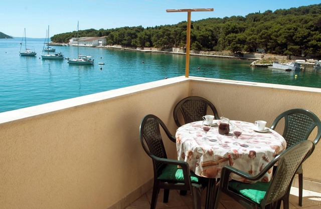 Homerez - Apto con vista al mar en Prvić Luka