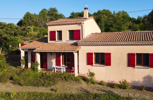Homerez - Spacious house for 6 ppl. with garden and terrace at Planzolles