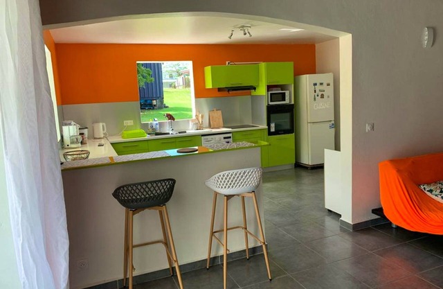 Homerez - Spacious house for 6 ppl. with terrace at Le Moule