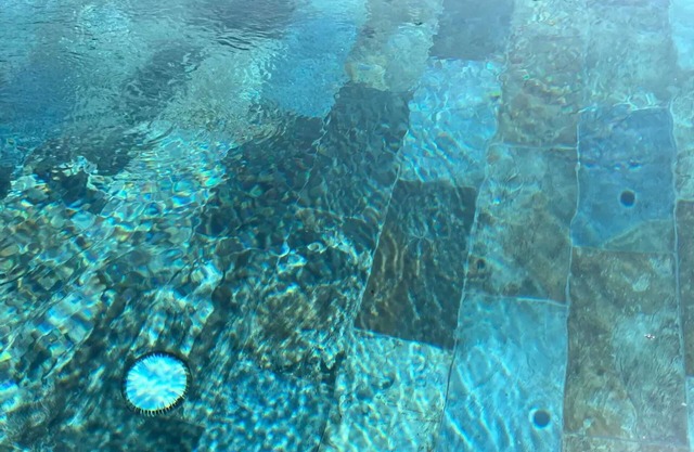 Homerez - Villa espaciosa con piscina en Marsella