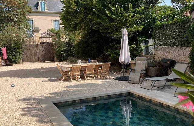 Homerez - Spacious villa in Puimisson with private pool