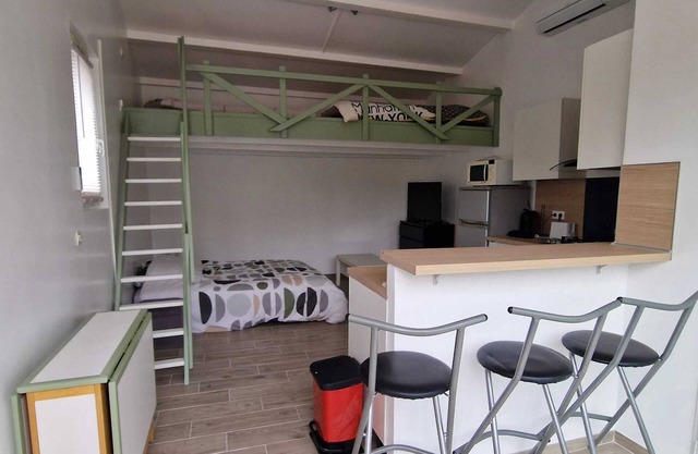 Homerez - Estudio, Cuges-les-Pins