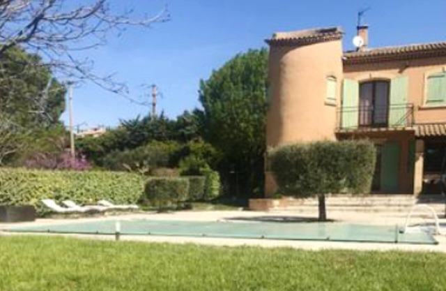 Homerez - Bonito estudio para 2 pers. con piscina compartida en Lançon-Provence