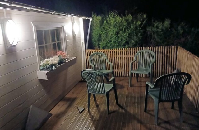 Homerez - Studio, private pool, Virton.