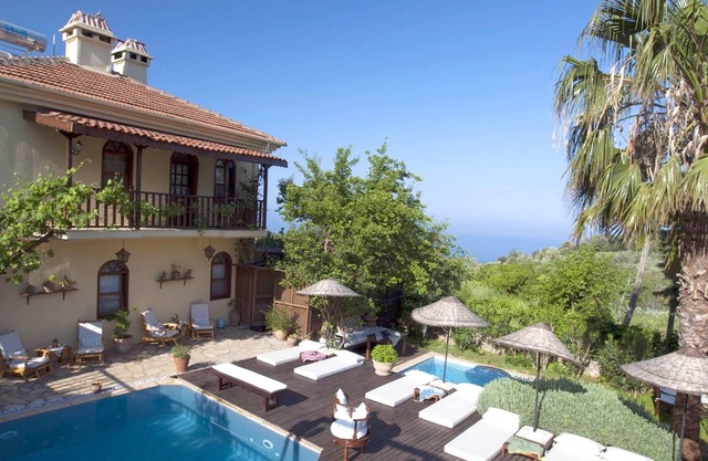 Homerez - Villa a 2 km de la playa para 12 pers. con piscina, jacuzzi y jardín