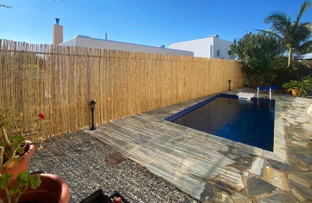 Homerez - Villa a 4 km de la playa para 6 pers. con piscina y jardín en Loutra