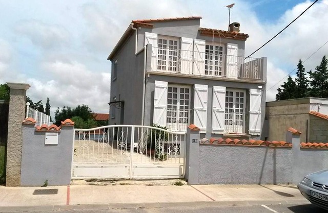 Homerez - Villa a 5 km de la playa para 8 pers. con piscina y jardín en Pia