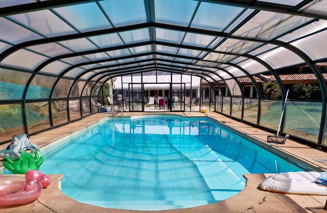 Homerez - Grande villa para 10 pers. con piscina, jacuzzi y terraza en Chomérac