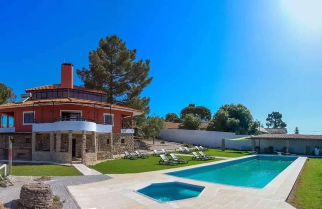 Homerez - Villa para 15 pers. con piscina, jardín y terraza en Bendada, Sabugal