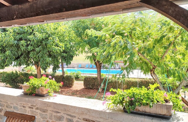 Homerez - Grande villa para 10 pers. con piscina y terraza en Mayrinhac-Lentour