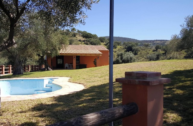 Homerez - Villa para 8 pers. con piscina, jardín y terraza en Puerto Serrano
