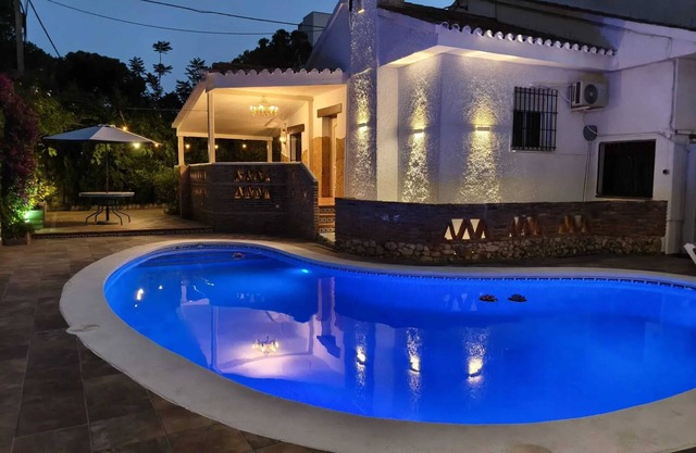 Homerez - Villa en Punta Umbría
