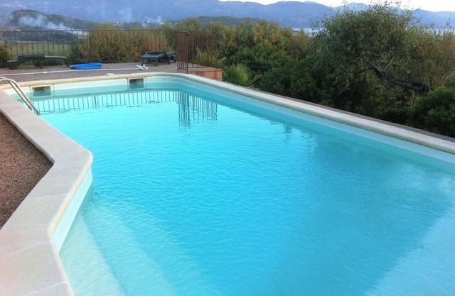 Homerez - Villa en Sagone con piscina privada