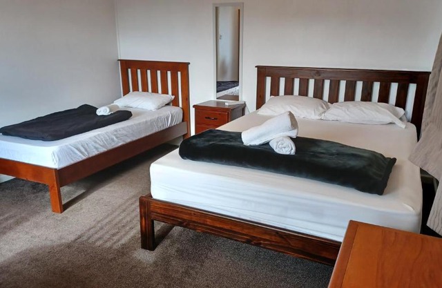 Homestay Family room, near the city center, Clean & tidy !!!!