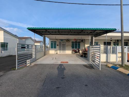 HOMESTAY IBUNDA Sabak Bernam