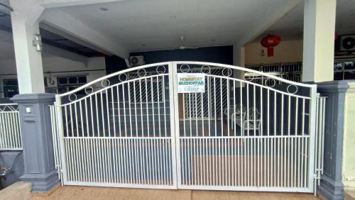 HOMESTAY MUZHOFFAR Batu Pahat