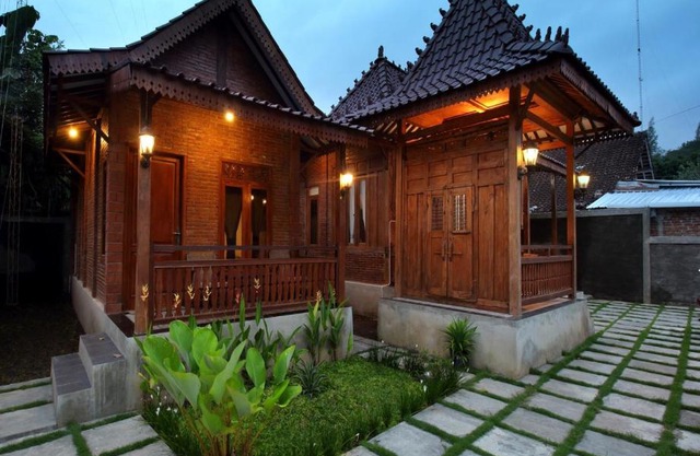 HOMESTAY OMAH BATA