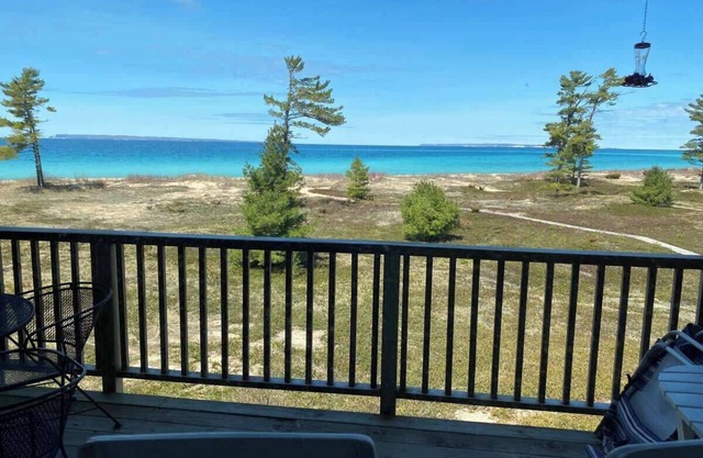 Homestead Beach Condo with Lake View