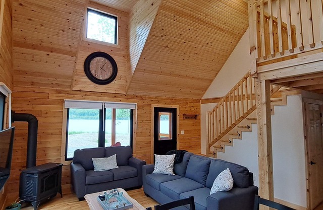 Homesteader Lodge - Lochaber Lake Lodges
