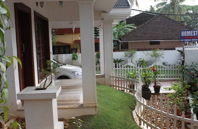 HOGAR HOGAR ALOJAMIENTO Una casa en lugar de casa