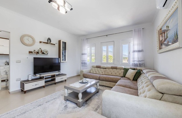Hometown Apartment | 2