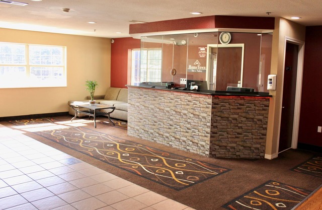 HomeTown Inn & Suites