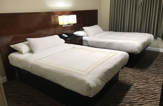 Hometown Inn & Suites